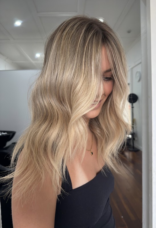 Mane Studio By J photo 1