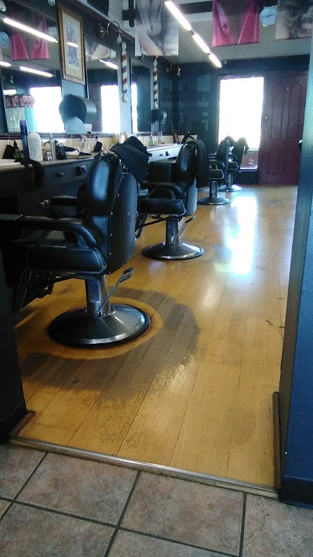 Armandos Ladies And Gents Hairdresser photo 1