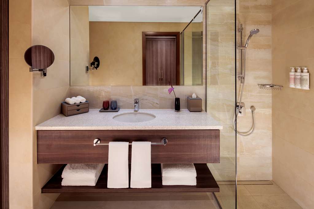 Avani+ Palm View Dubai Hotel & Suites 4
