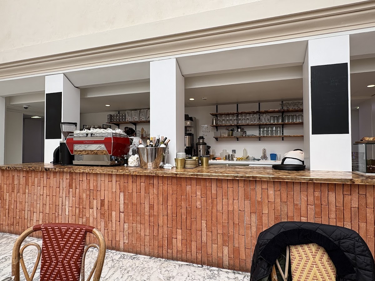 Inform Café, vue extérieure