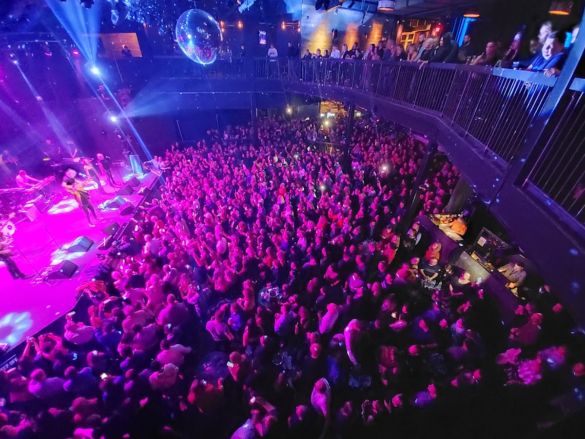 Joe's Live: Google Places image 4