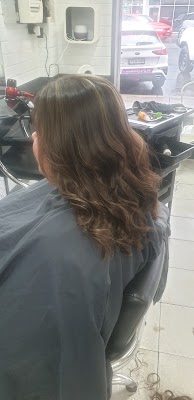 Ruby 6 Hair & Beauty photo 2