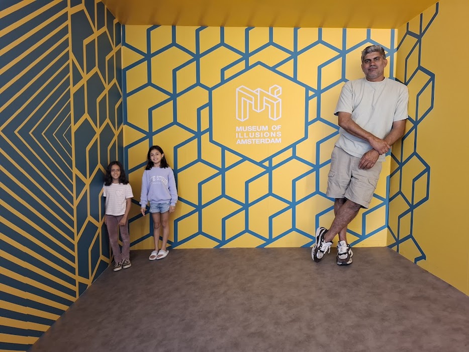 Museum of Illusions Amsterdam fotoğraf 1