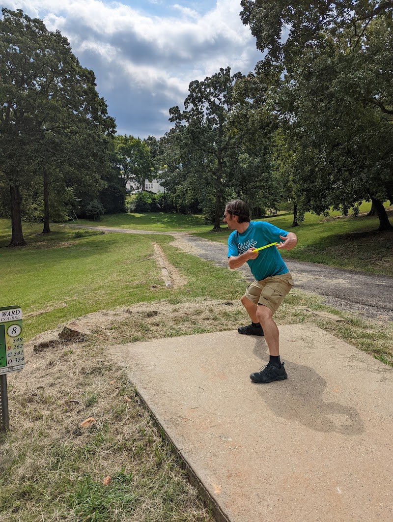 George Ward Park Disc Golf Parking Lot photo 4