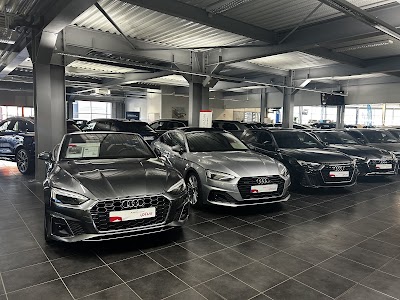 Photo 5 - JEAN LAIN AUTOMOBILES AUDI VOLKSWAGEN SEAT SKODA - JEAN LAIN AUTOSPORT