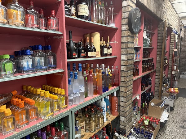 LIQUEUR BONBONS exterior