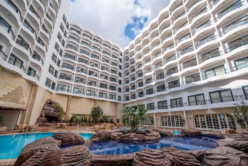 Azal Pyramids Hotel