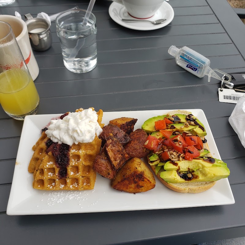 The Leisure Club Coffee & Brunch Bar photo 2