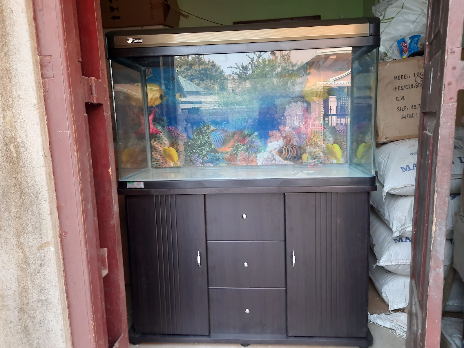 S B Aquarium photo 1