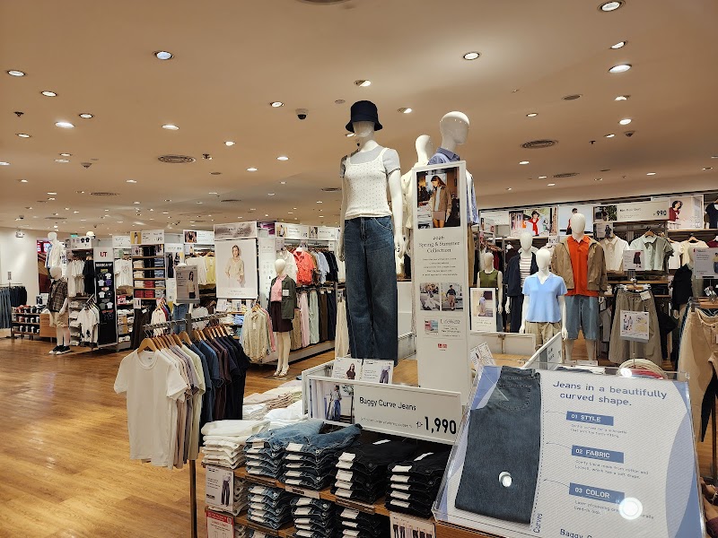 UNIQLO Venice Grand Canal Mall