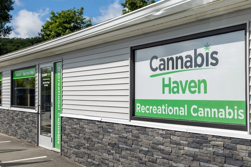 Video tour of Cannabis Haven Recreational Dispensary 20 Union St. (Adult Use 21+) retail environment