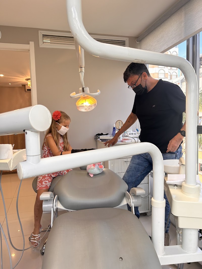 Dr. Jessé Passos - Implantes Dentários Porto Alegre - foto 2