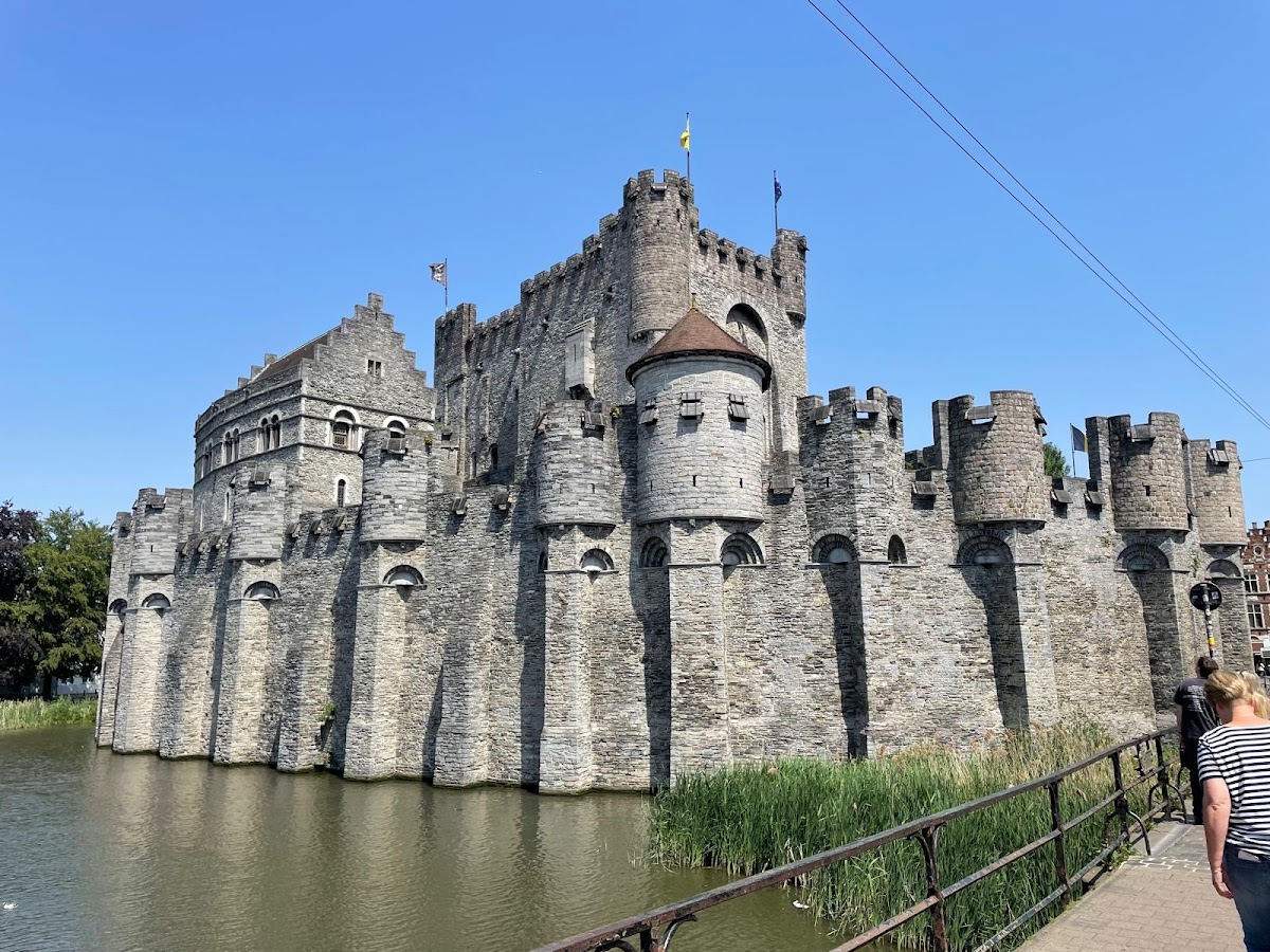 Hotel Gravensteen, dog-friendly hotel in Ghent and Antwerp