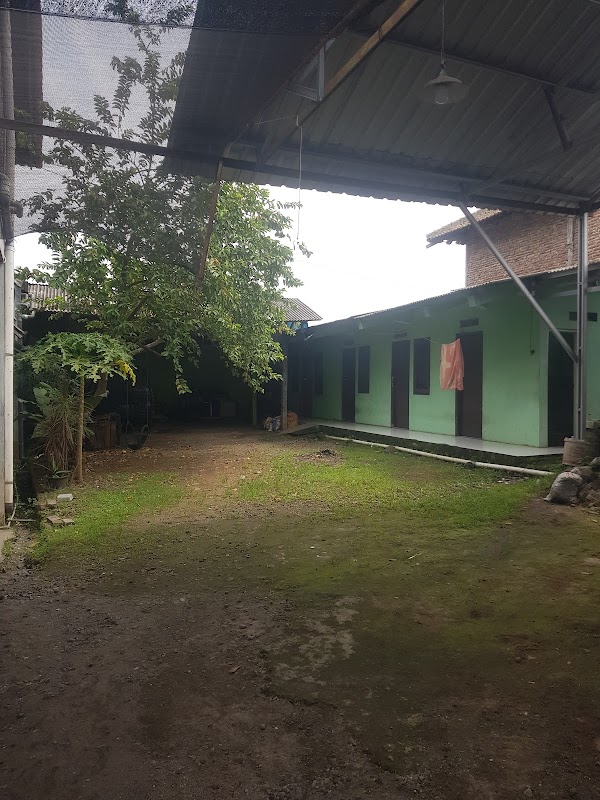 RUMAHKU "KOST PENGINAPAN HARIAN DAN BULANAN