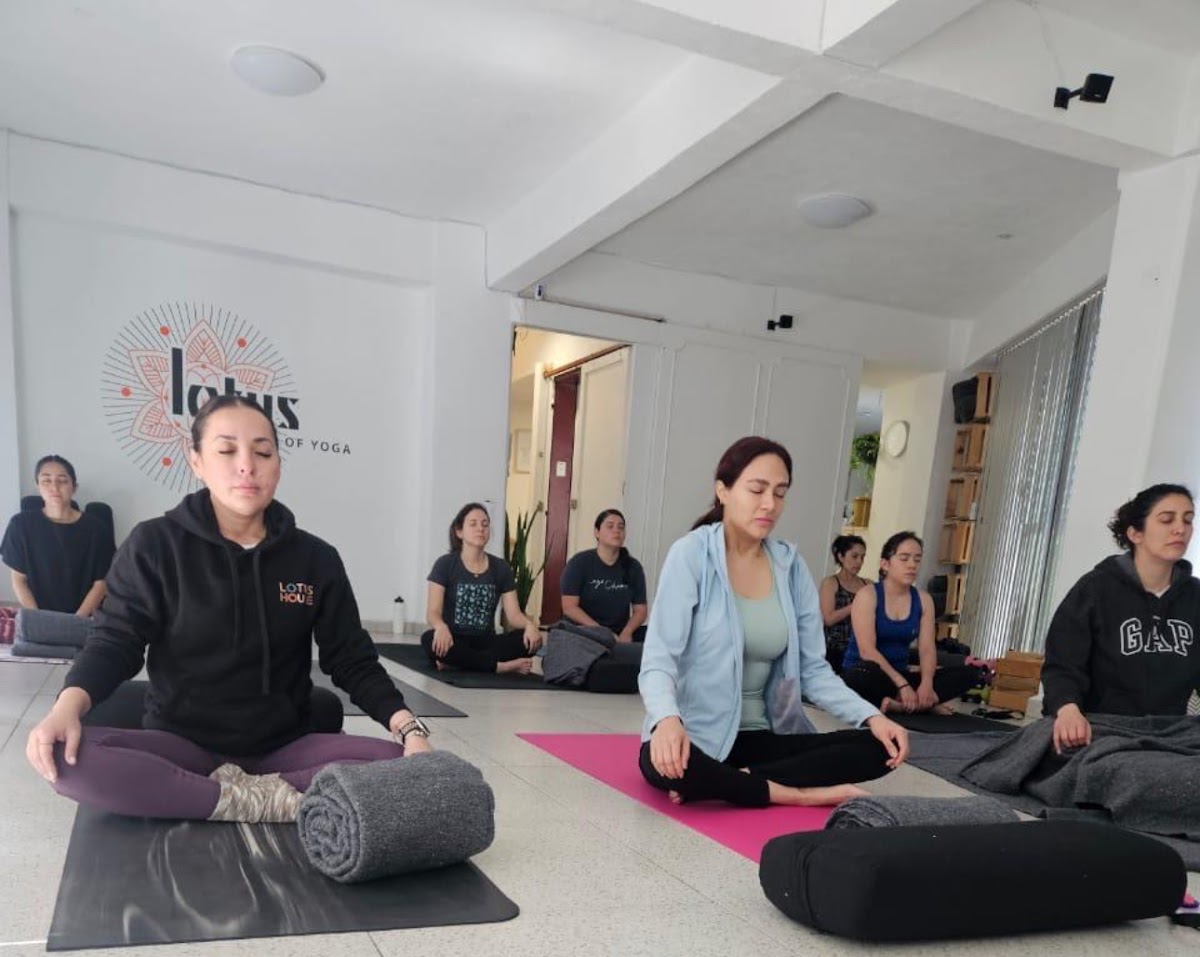 Lotus House of Yoga México — 3