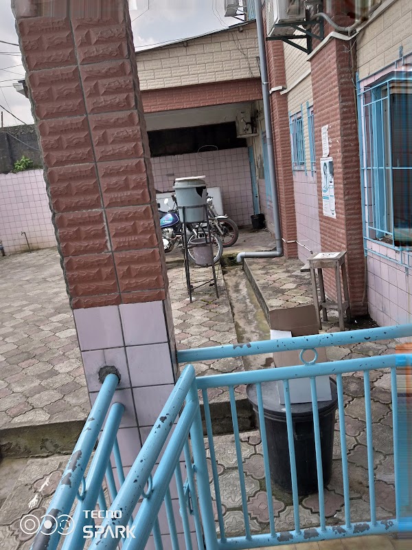 CLINIC LECHING - Photo 6