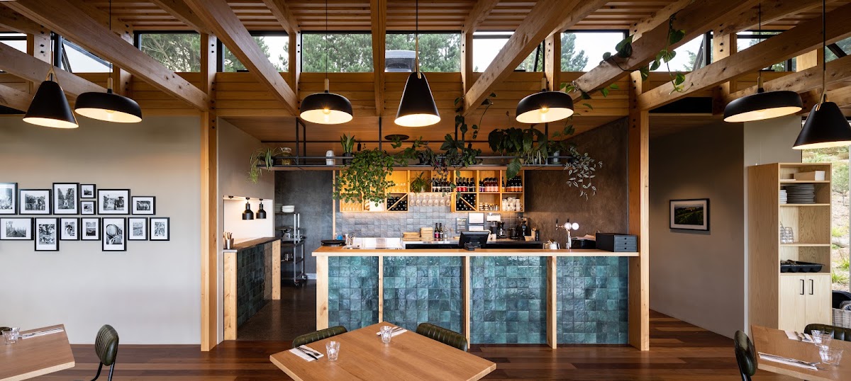 Tussock Hill Vineyard and Cellar Door Restaurant