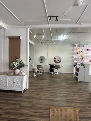 La Lars Hair photo 2