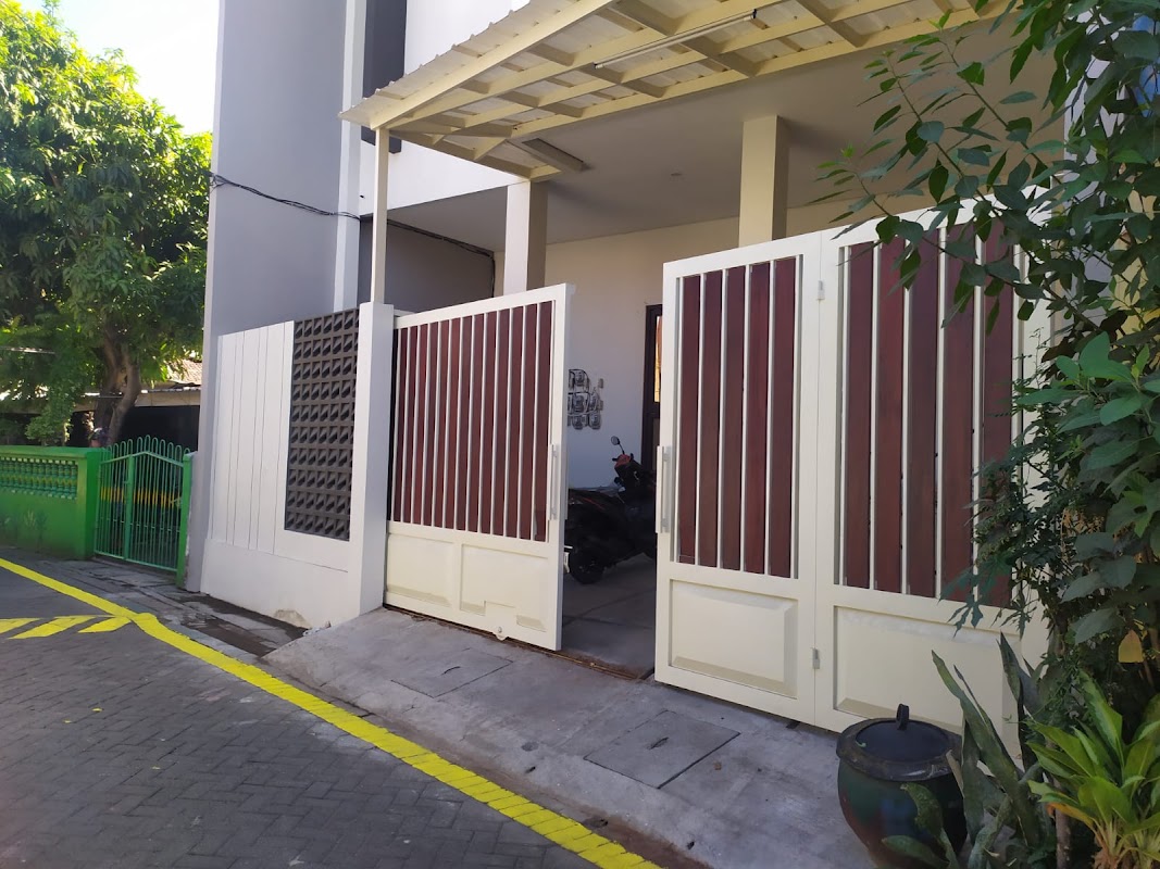 Amaryllis Rumah Kost Putri