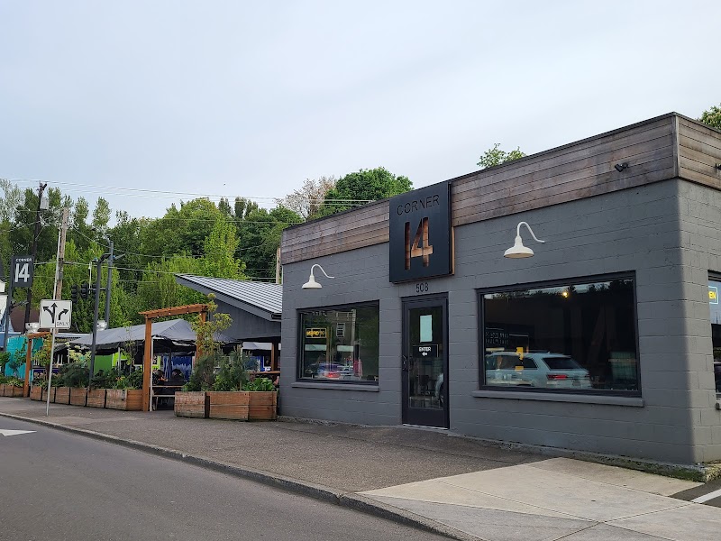 Corner 14 photo 9