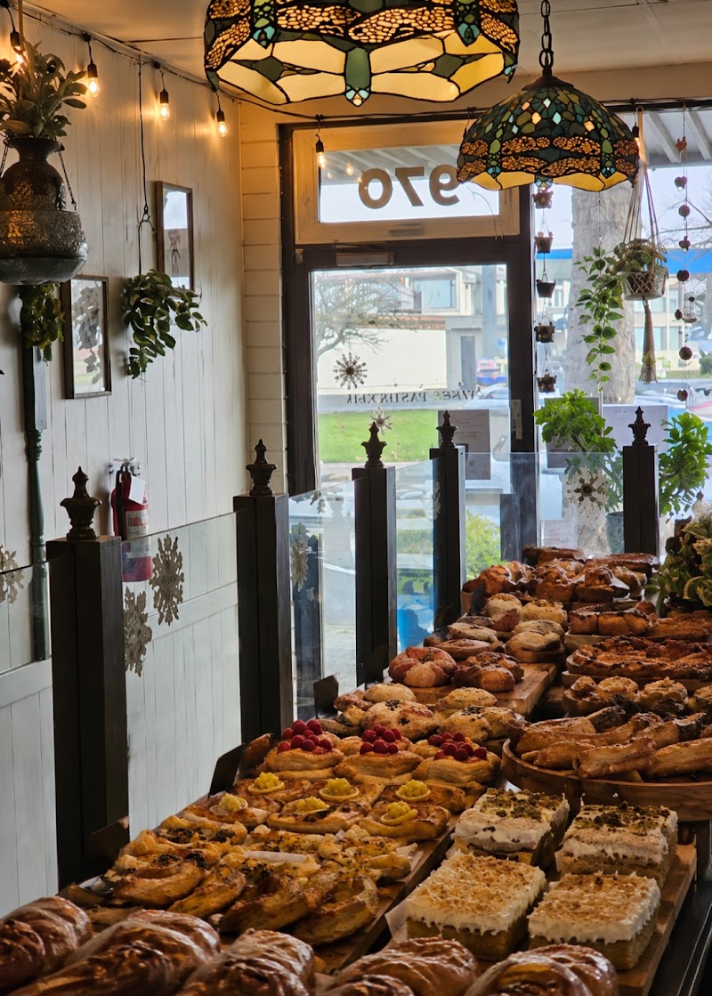 Meera Bakery Cafe photo 1