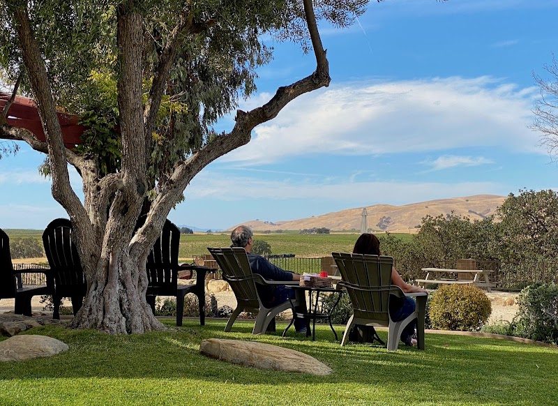 Four Sisters Ranch Vineyards & Winery