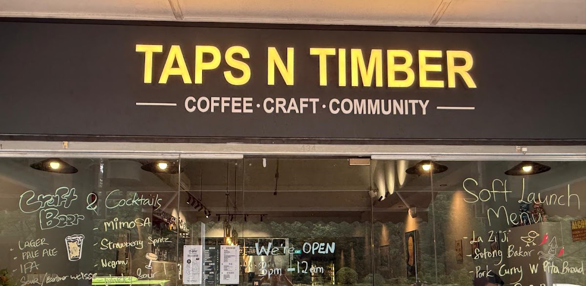 Social Tap & Craft Bistro @ West Mall