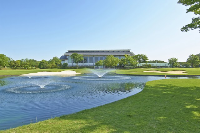 Ōmurasaki Golf Club - Photo 1