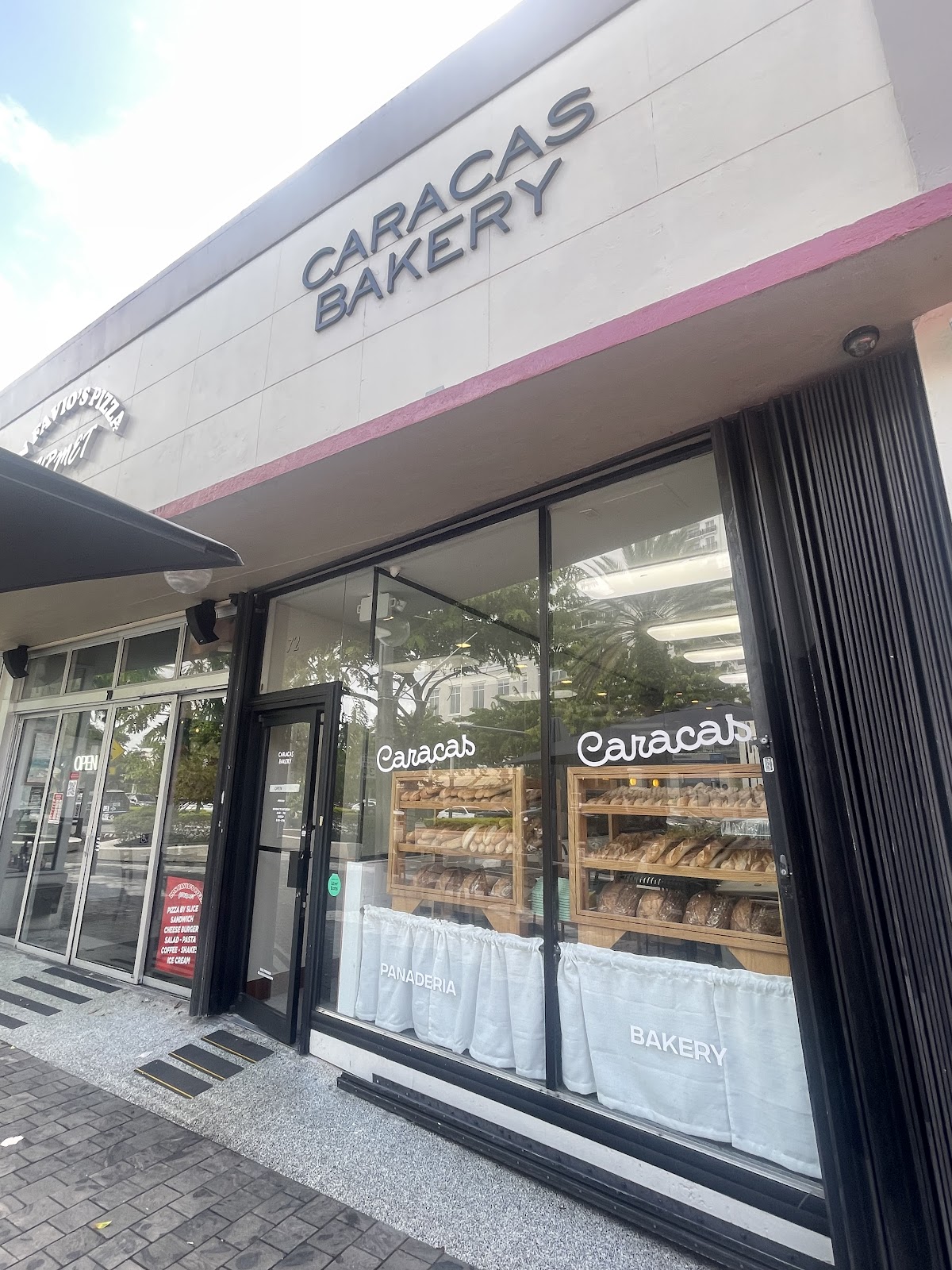 Caracas Bakery Coral Gables: Google Places image 1