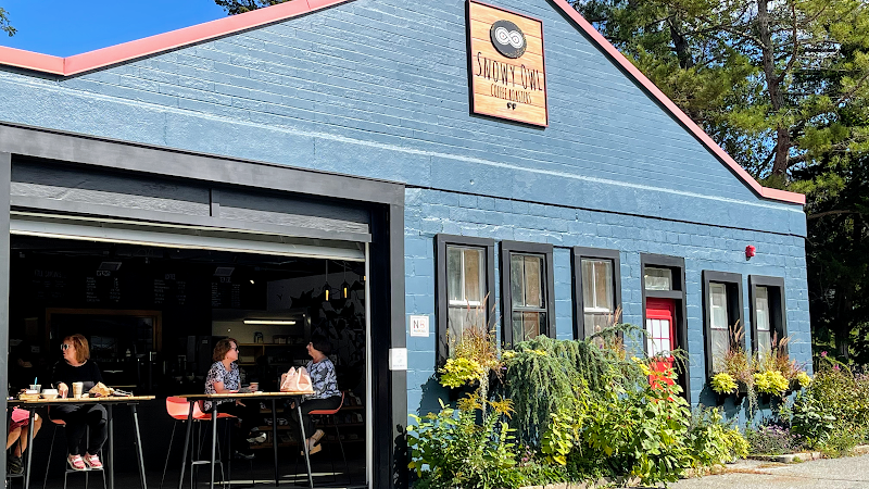Snowy Owl Cafe & Roastery photo 1