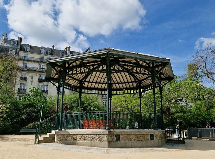 La Gazette de Lutèce, vue extérieure