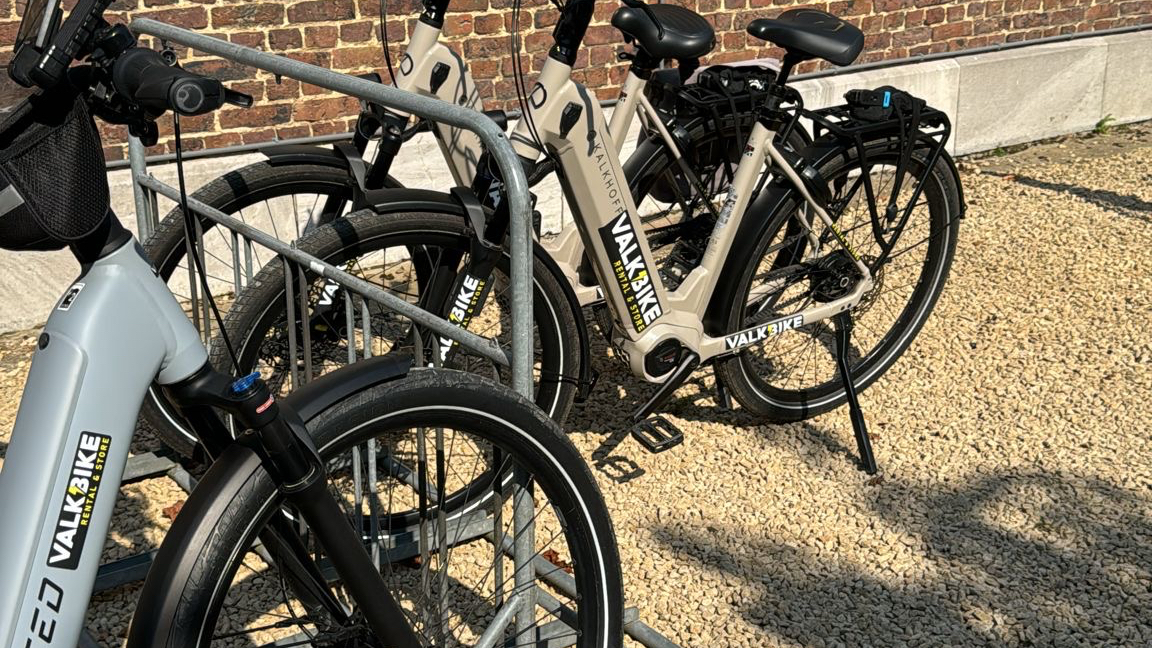 ValkBike | E-Bikes & E-Scooters • Verhuur, Verkoop & Groepsactiviteiten. Kalkhoff, Lease a Bike , Veloretti, Qwic, SantaCruz