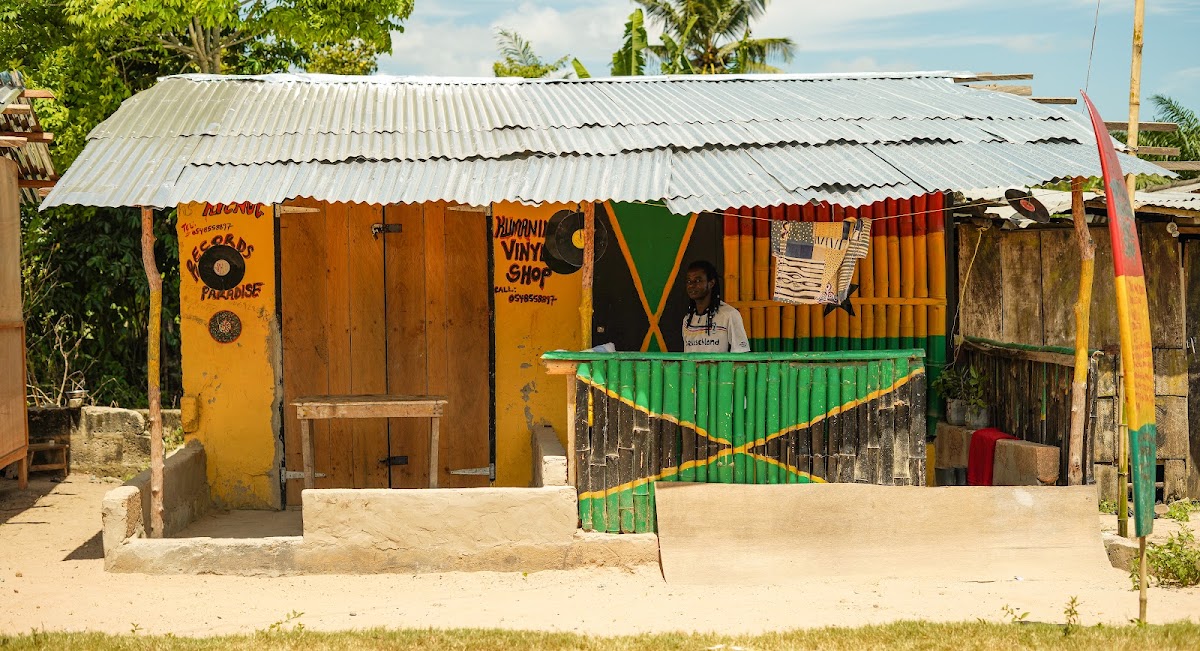 Kumanini Vinyl Shop