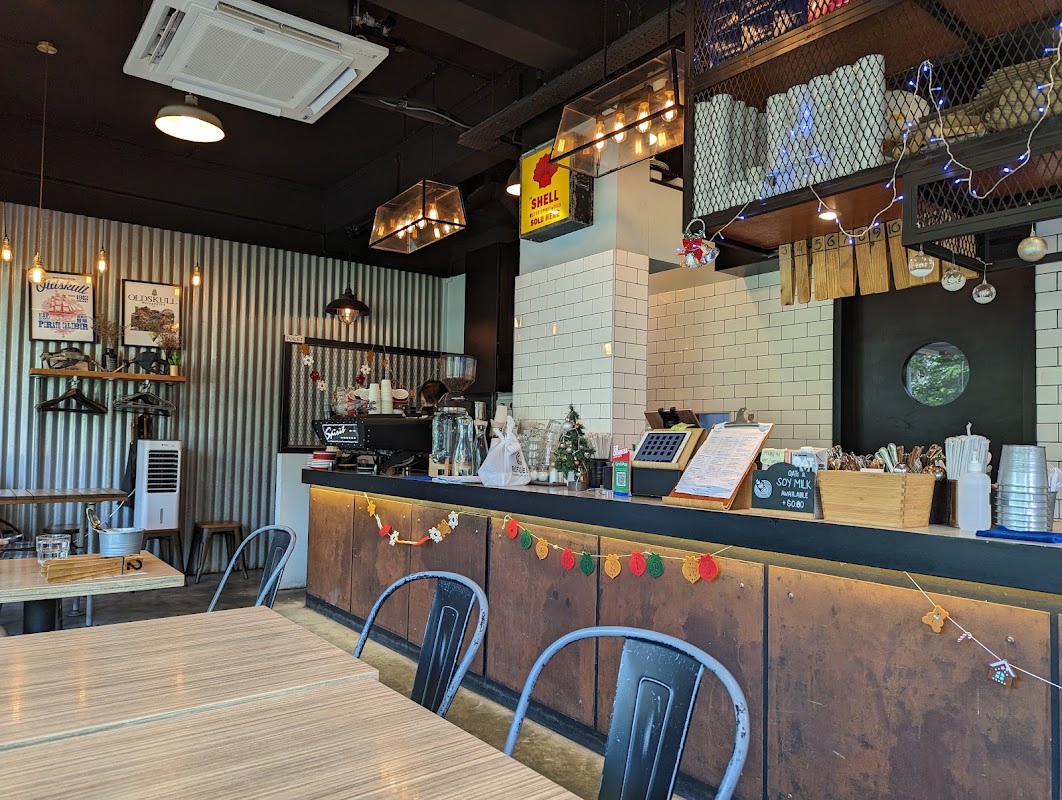 Refuel Cafe (Bedok Reservoir)