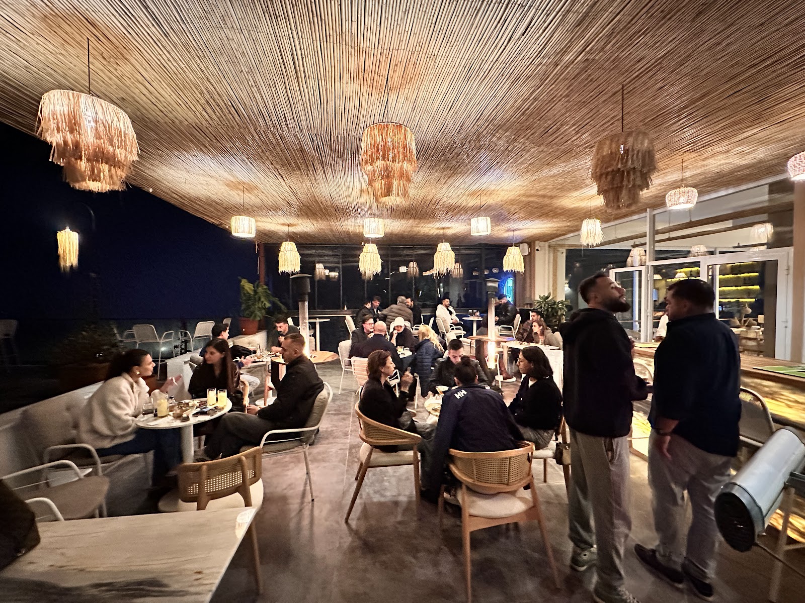 Luna Cocktail mekanı