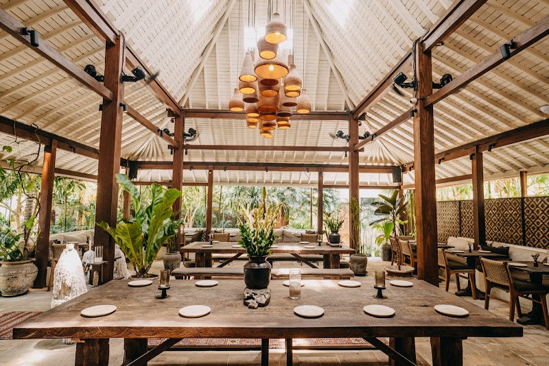 Shelter Restaurant photo 1