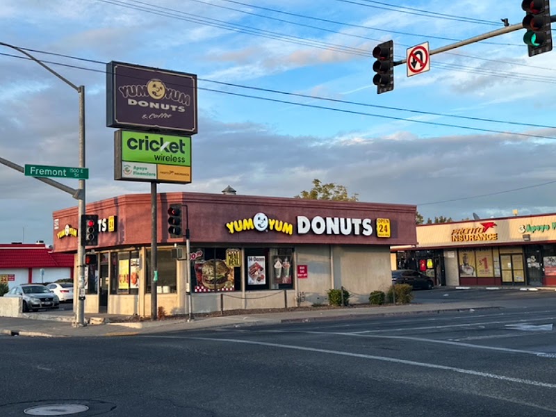 Yum Yum Donuts photo 4