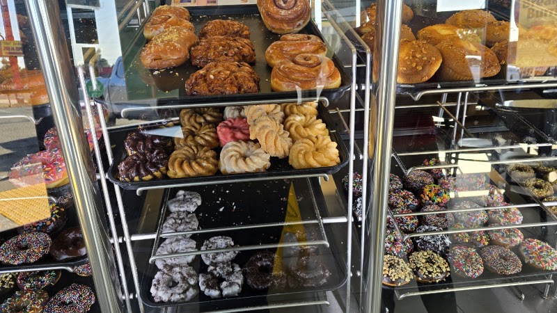 Yum Yum Donuts photo 3