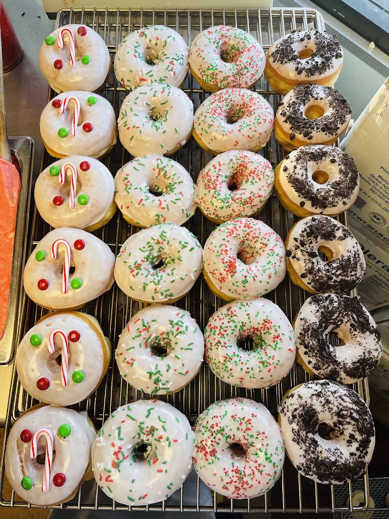 Yum Yum Donuts photo 2