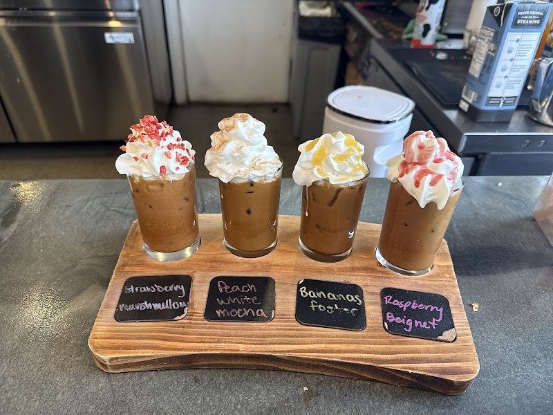 Flamingos Coffee Bar photo 3