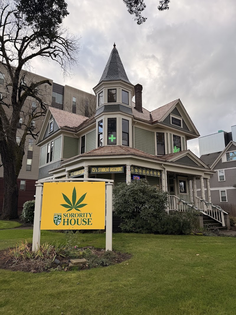 Video tour of Sorority House by Chalice Weed Dispensary Eugene retail environment