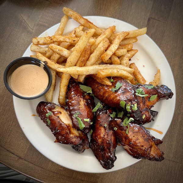 Photo of The Frank: Neighborhood Deli and Grill