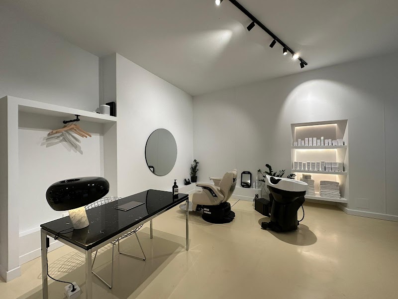 TERRIERE ARTISAN COIFFEUR — photo 1