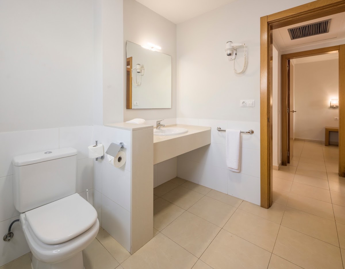 Aparthotel ILUNION Costa Sal Lanzarote, dog-friendly hotel, photo 3