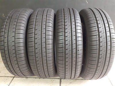 Foto de Borracharia 2M Rodas e Pneus