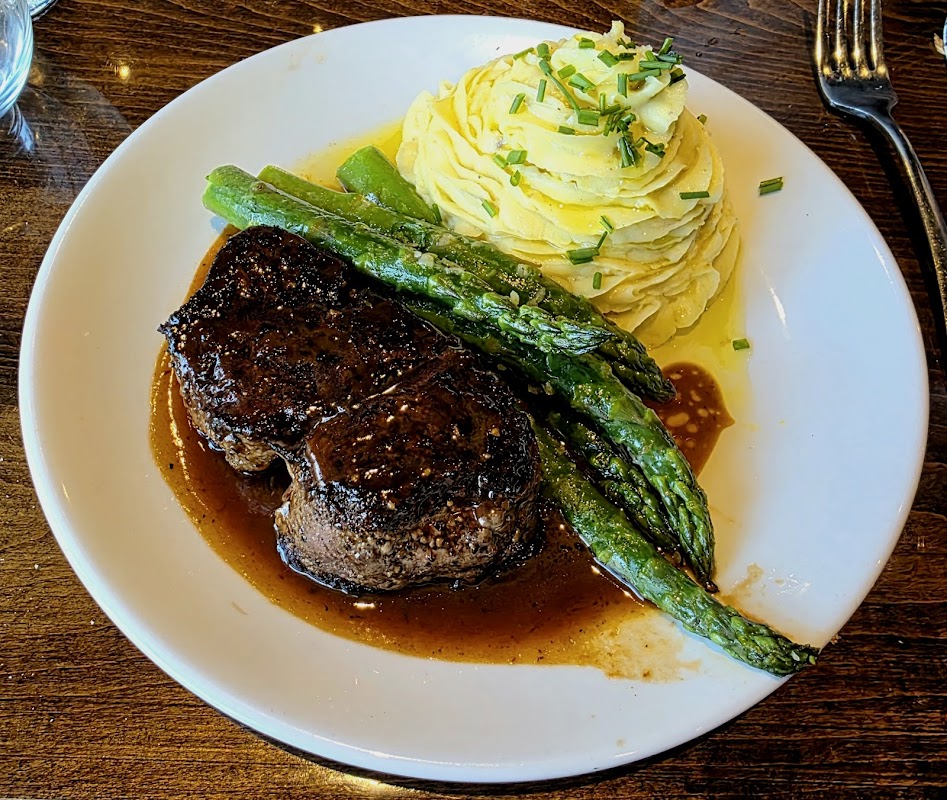 Opal Restaurant & Bar photo 3