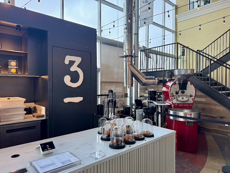 Terminal 3 Coffee Roasters - Richmond Hill photo 3