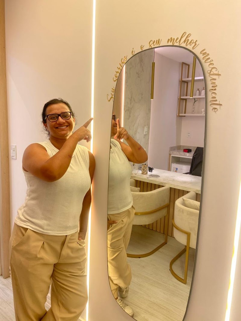 🦷 Dra. Michele Ribeiro l IMPLANTODONTISTA l Lentes em porcelana l Clareamento,Sisos, CLINICO GERAL Dentista em São Luis - foto 4