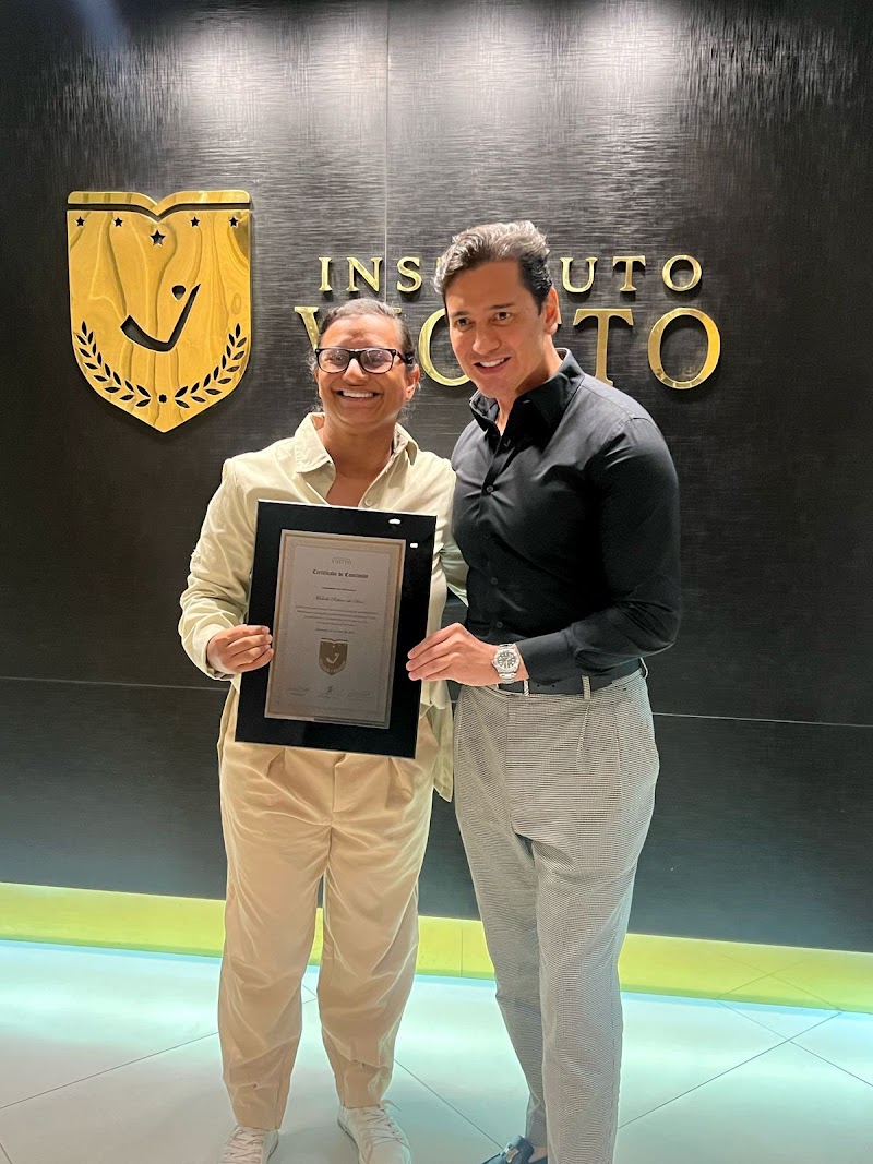 🦷 Dra. Michele Ribeiro l IMPLANTODONTISTA l Lentes em porcelana l Clareamento,Sisos, CLINICO GERAL Dentista em São Luis - foto 1