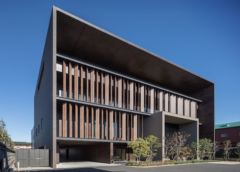 医療法人財団 足立病院 地域周産期母子医療センターの外観